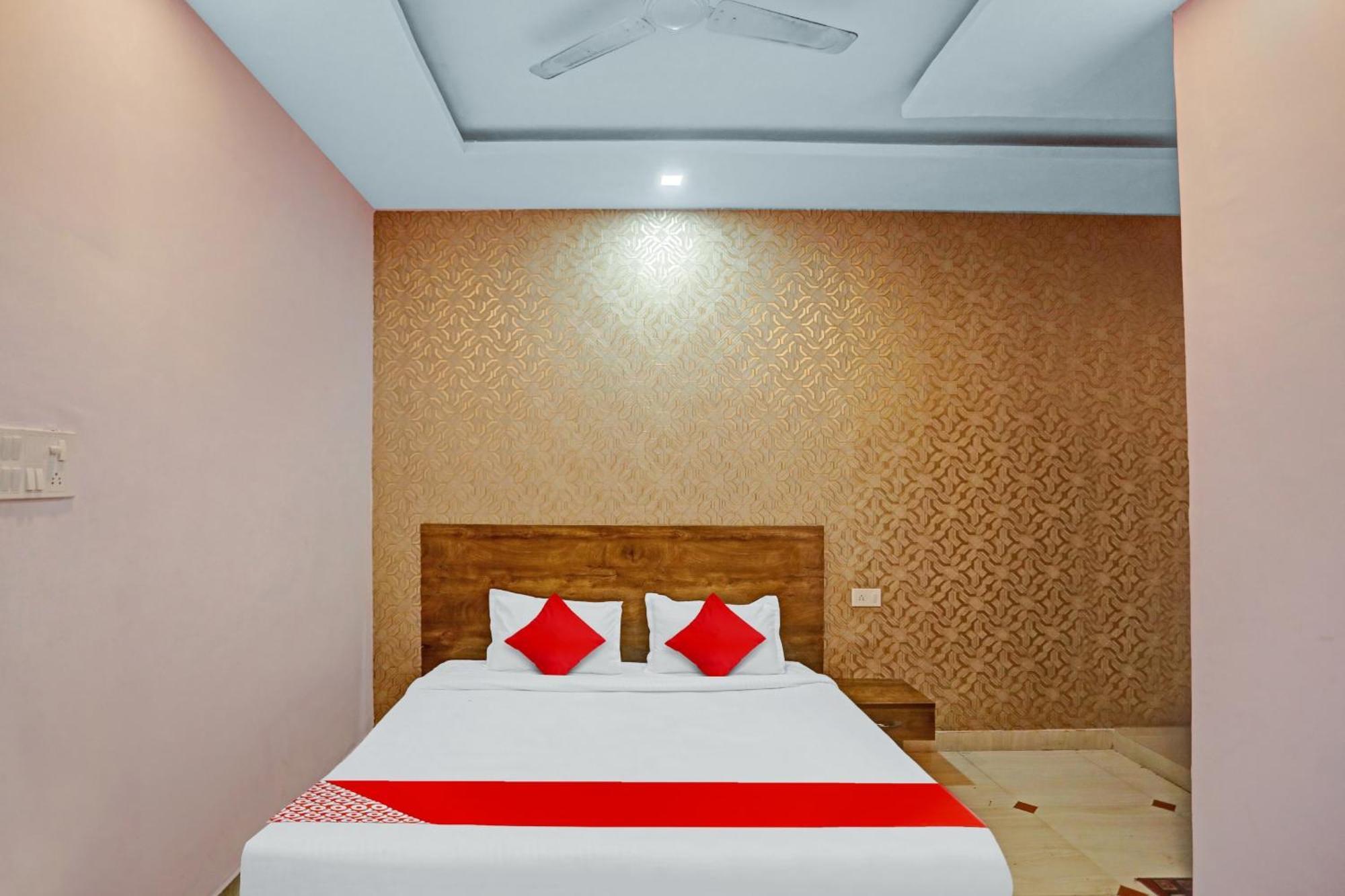 Hotel O Shri Nanadan Palace Kanpur Extérieur photo
